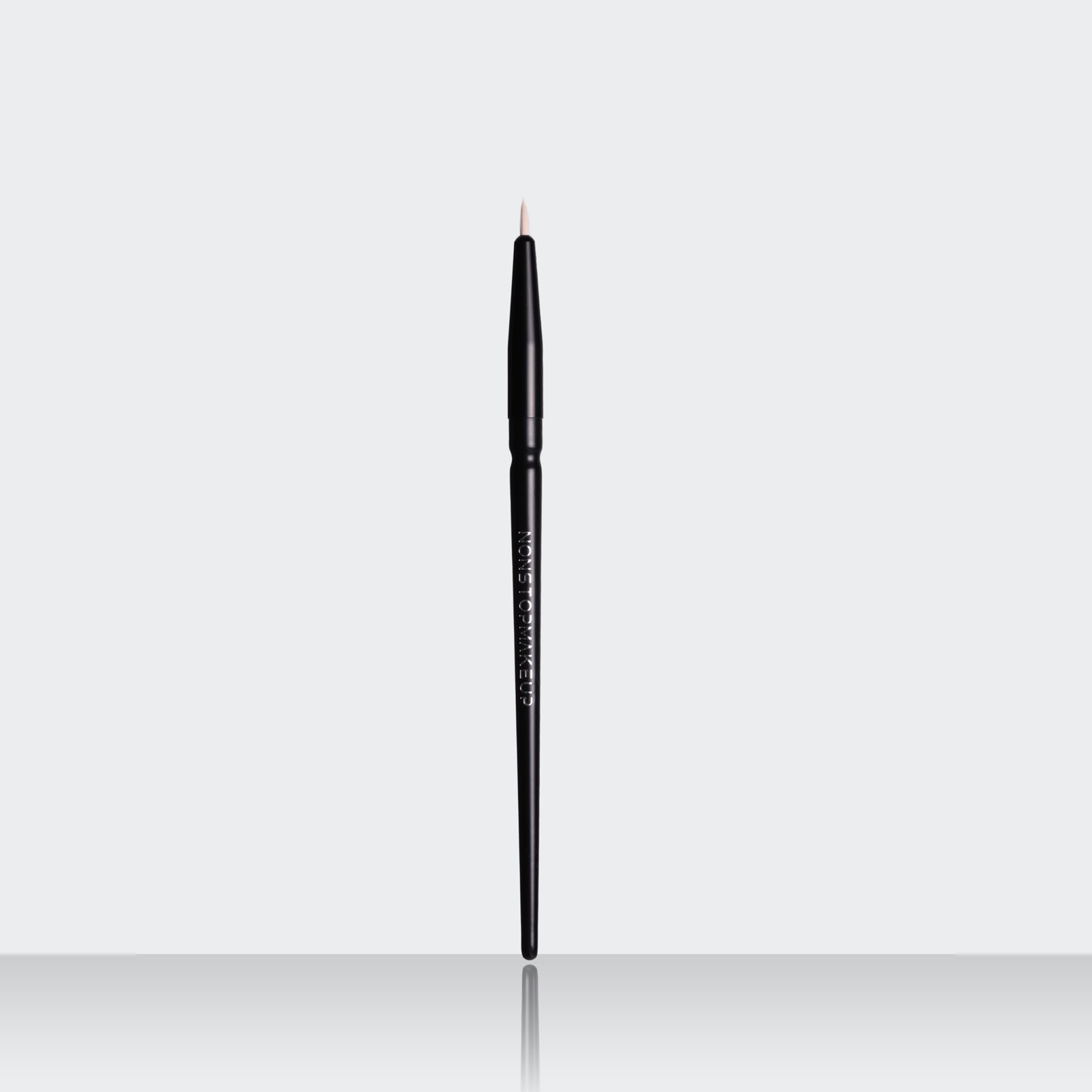 Кисть для подводки "Petal Precision Liner Brush"